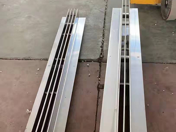 不锈钢线性排水盖板和不锈钢缝隙式排水盖板
